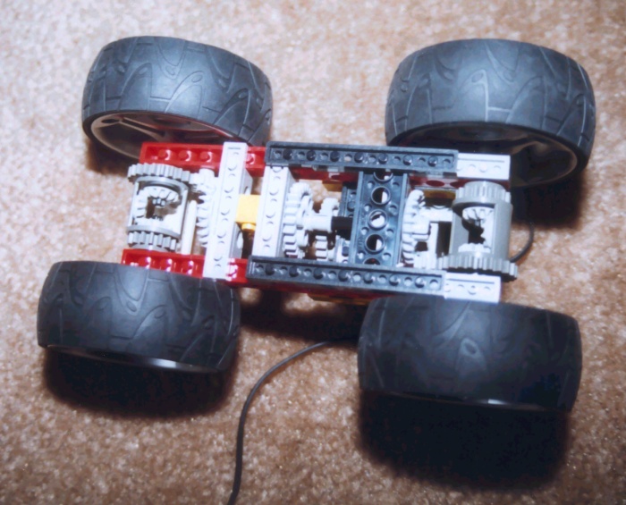 Bottom view of 4WD platform